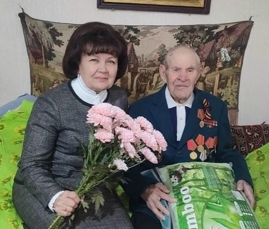 В преддверии 81-й годовщины Великой Победы депутаты Гордумы поздравляют ветеранов Великой Отечественной войны