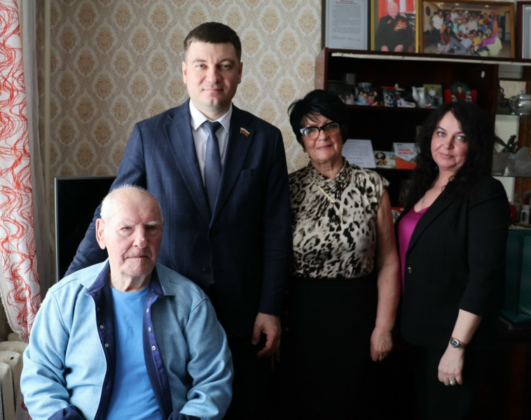 Ветерану Великой Отечественной войны, почётному гражданину города Ульяновска Ивану Александровичу Гуськову исполнилось 103 года