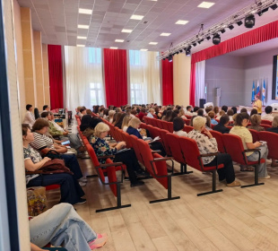 В третьем корпусе Губернаторского лицея № 101 имени Ю. И. Латышева выдвинули проект по ремонту отмостки