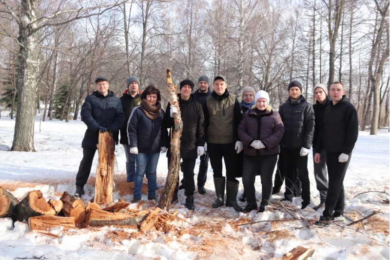 В Ульяновске стартовал первый весенний общегородской субботник – 2022