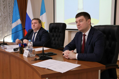 В Ульяновске ликвидируют дефекты проезжей части после зимнего периода
