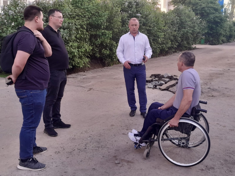 Поддержка инвалидов и семей мобилизованных, ремонт дорог: депутаты Гордумы продолжают адресно помогать ульяновцам