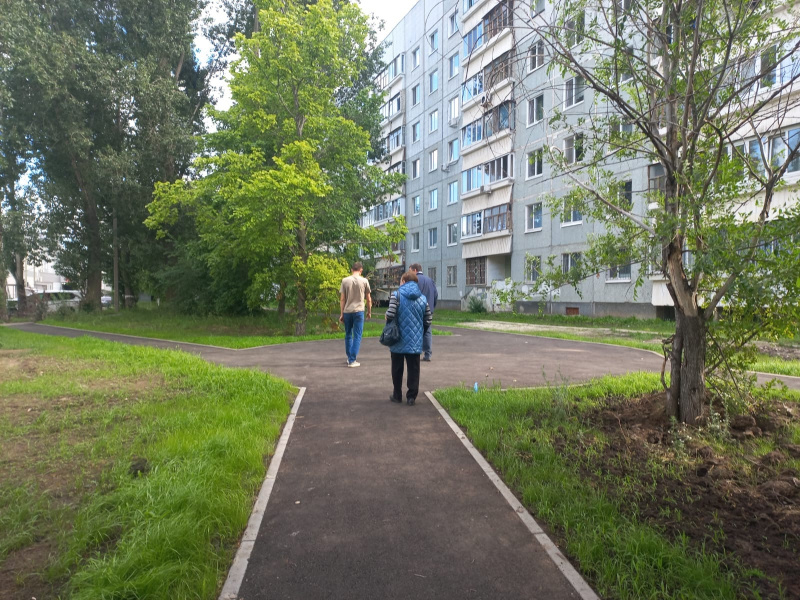 В Новом городе благоустроили аллею возле ДК «Руслан»
