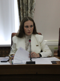 Полина Гонашилина: в проекте бюджета на 2027–2029 годы необходимо предусмотреть дополнительное финансирование на программу обеспечения жильём молодых семей