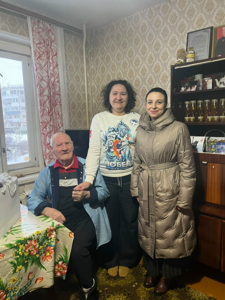 Депутаты Ульяновской Городской Думы поздравили с наступающим Новым годом ветеранов ВОВ