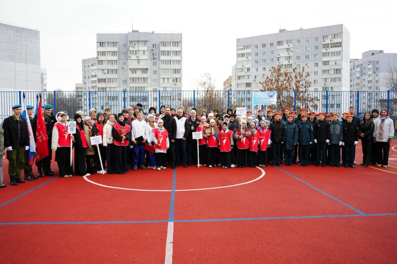 В Заволжском районе города открыли новую многофункциональную спортивную площадку