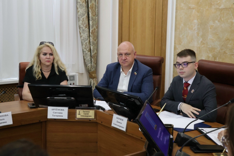 Молодёжная Дума подписала соглашение о сотрудничестве с Молодёжным избиркомом Ульяновской области