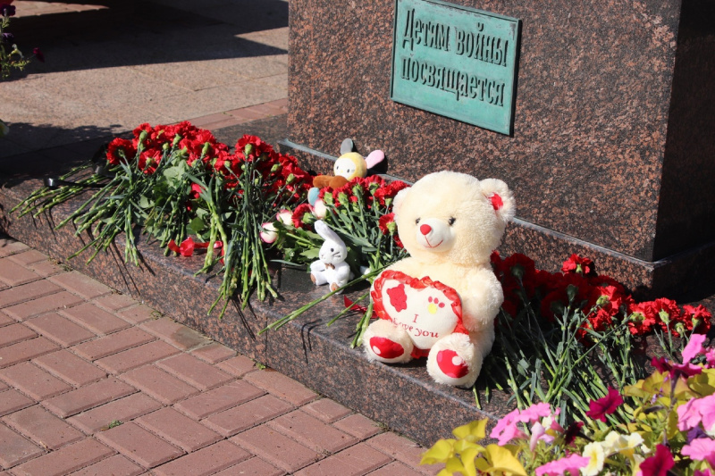 В Ульяновске почтили память детей - жертв войны на Донбассе